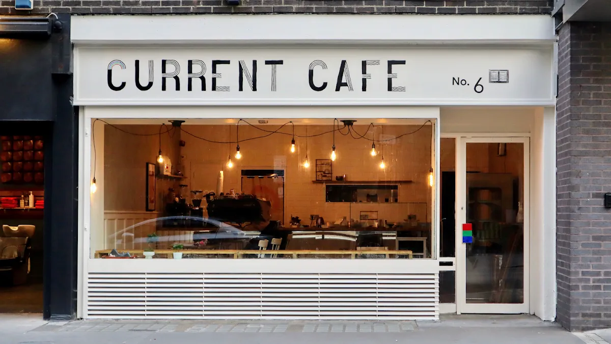 BookNoFees: Kavinė – Current Cafe – London – „Current“ kavinė, nuotrauka 1