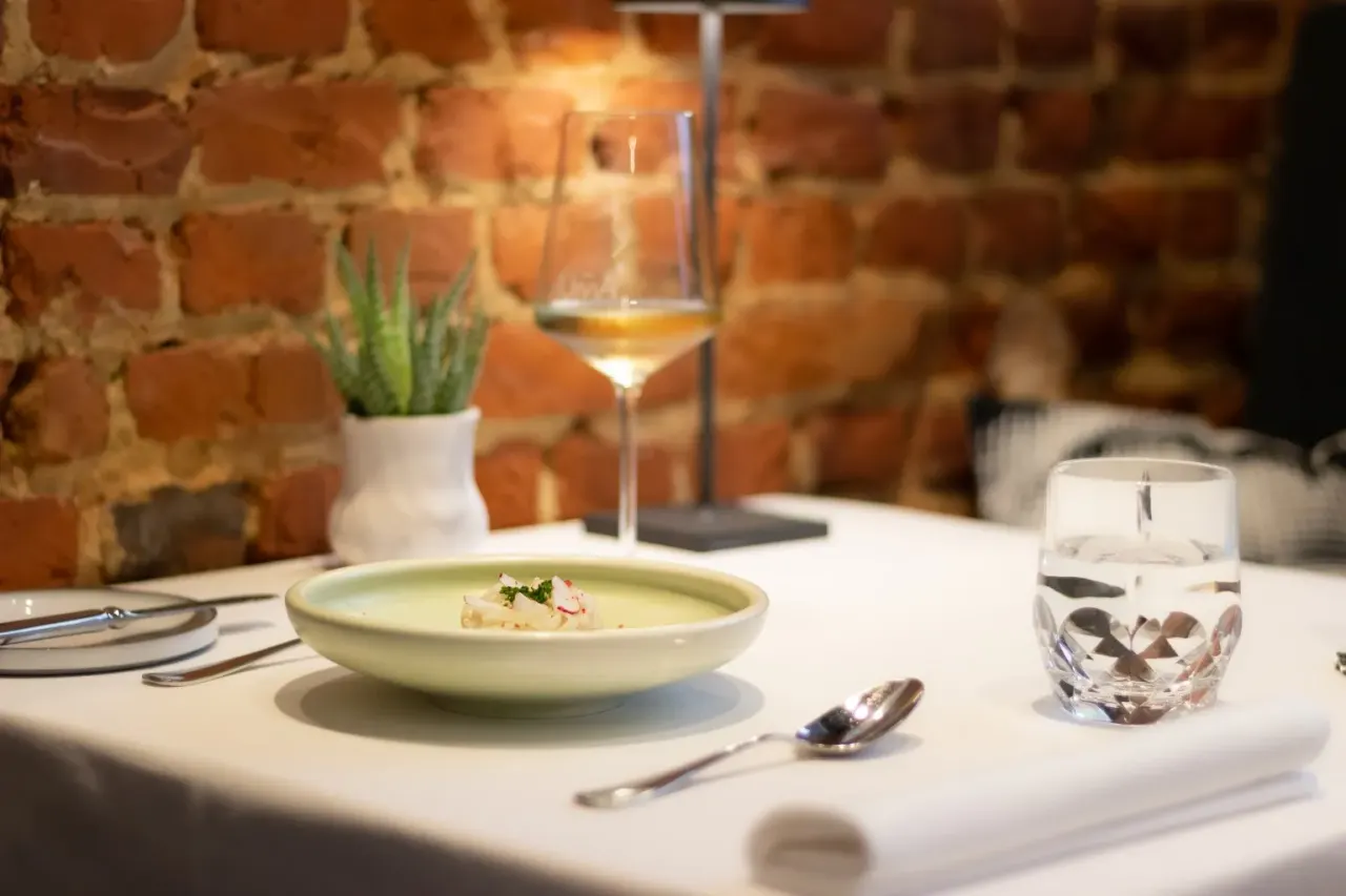 BookNoFees: Restoranas – Umā – Brussels – Uma, nuotrauka 1