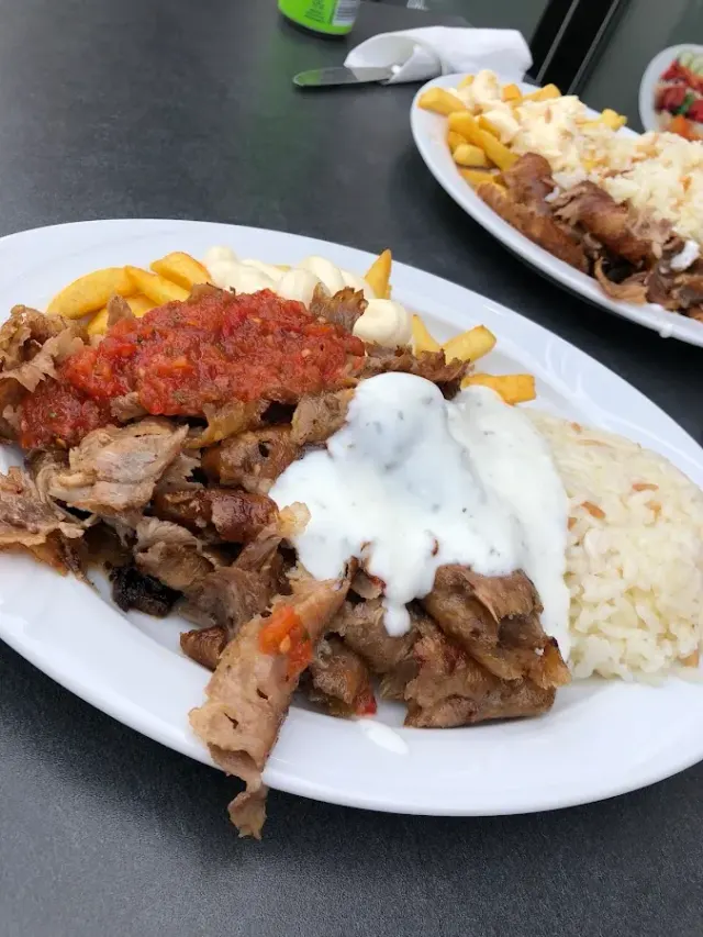 BookNoFees: Restoranas – Ege Kebab/Döner und Pizzahaus – Bönen – „Ege Kebab/Döner“ ir picerija, nuotrauka 3