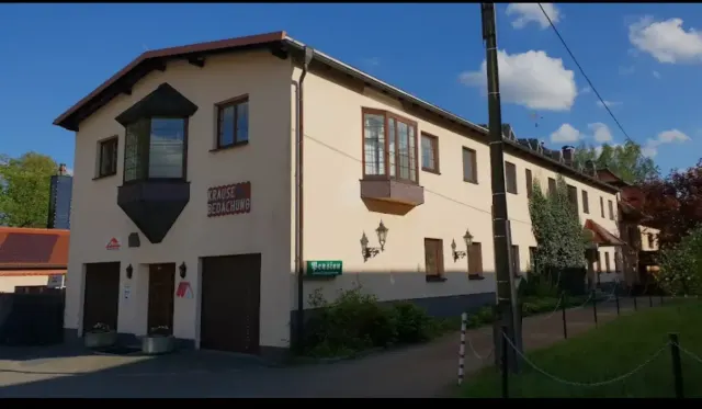BookNoFees: Vienvietis kambarys svečių namuose – Schönfeld