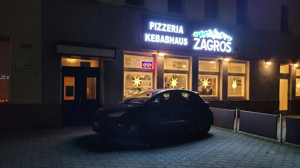 BookNoFees: Užkandžių baras – Zagros Pizzeria & Kebabhaus – Hemer – „Zagros“ picerija ir kebabų restoranas, nuotrauka 1