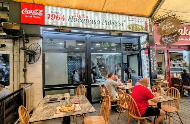 BookNoFees: Hocapaşa Pidecisi, Istanbul