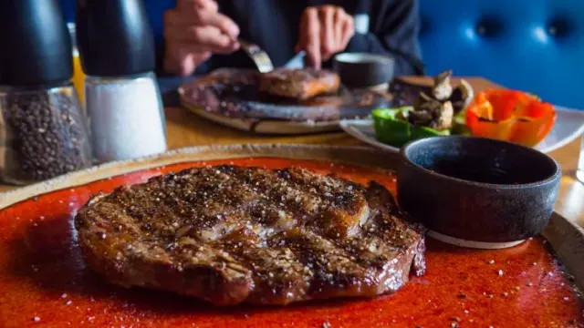 BookNoFees: Restoranas – Beef N' Pepper – Warsaw – Jautiena su pipirais, nuotrauka 3