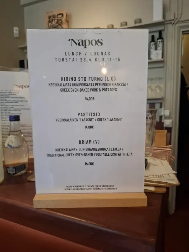 BookNoFees: Restoranas – Napos – Helsinki – Saulėtas, nuotrauka 2