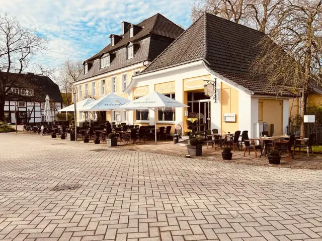 BookNoFees: Kavinė – Parkhotel & Kur-Café Bad Sassendorf – Bad Sassendorf – „Parkhotel & Kur-Café“ Bad Sassendorfas, nuotrauka 2
