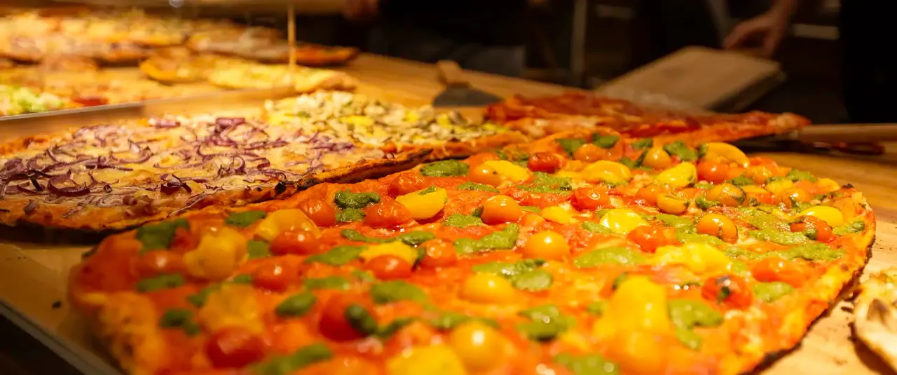 BookNoFees: Užkandžių baras – Latin Pizza – Bucharest – „Latin Pizza“, nuotrauka 1