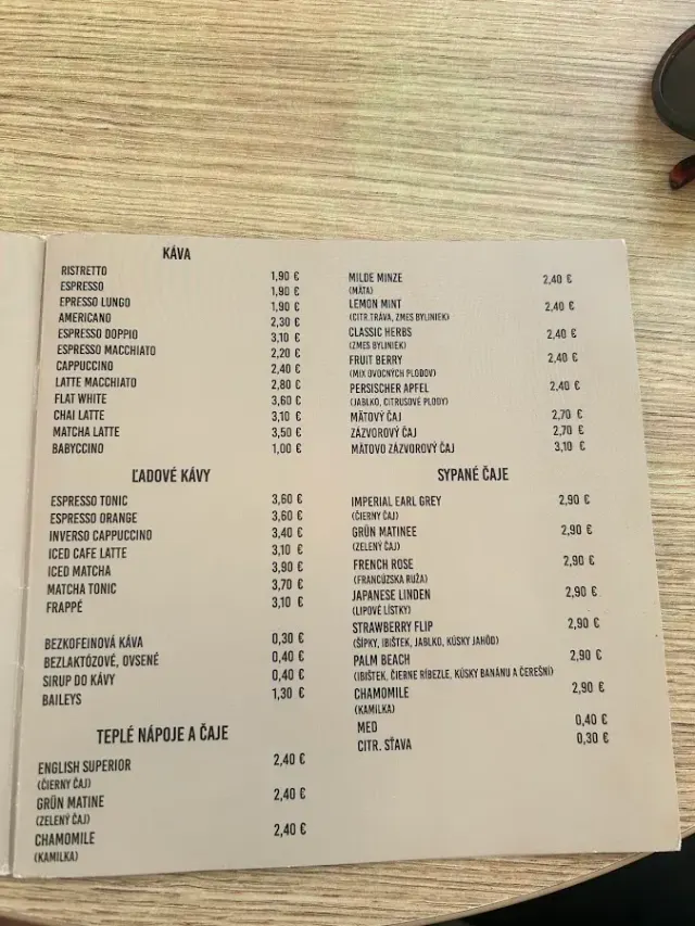 BookNoFees: Kavinė – Mills Coffee – Bratislava – „Mills Coffee“, nuotrauka 2