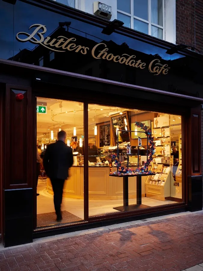 BookNoFees: Kavinė – Butlers Chocolate Café – Dublin – „Butlers“ šokolado kavinė, nuotrauka 1