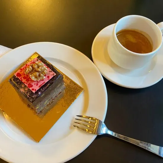 BookNoFees: Kavinė – SCHNÖGGEL Café & Restaurant – Iserlohn – „SCHNÖGGEL“ kavinė ir restoranas, nuotrauka 3