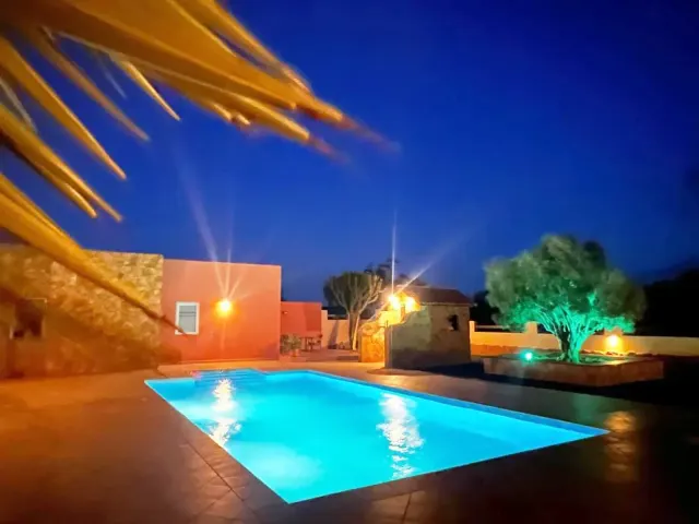 BookNoFees: poilsio būstas, Triquivijate – „Finca El Lomo“ – jūsų jaukūs namai su privačiu baseinu, Triquivijate