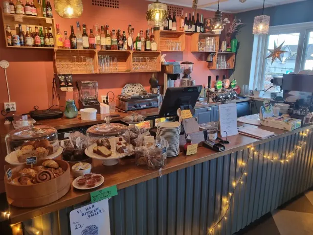 BookNoFees: Kavinė – Holgerslyst kafe – Oslo – „Holgerslyst“ kavinė, nuotrauka 3