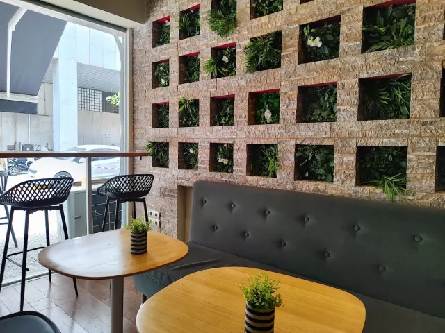 BookNoFees: Kavinė – Coffee & Co. – Athens – „Coffee & Co.“, nuotrauka 3