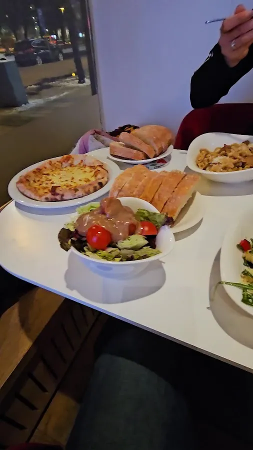 BookNoFees: Restoranas – Vapiano – Helsinki – „Vapiano“, nuotrauka 3