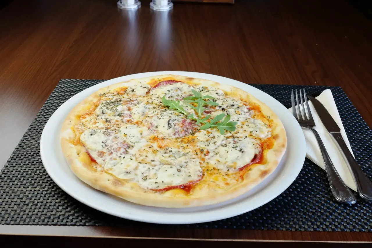 BookNoFees: Užkandžių baras – Delicato Pizzeria & Dönerhaus – Arnsberg-Bruchhausen – „Delicato“ picerija ir „Dönerhaus“, nuotrauka 1