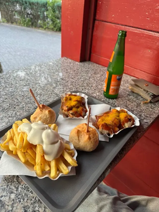 BookNoFees: Restoranas – Futterkrippe – Kreuztal – Pašaro lovelis, nuotrauka 2