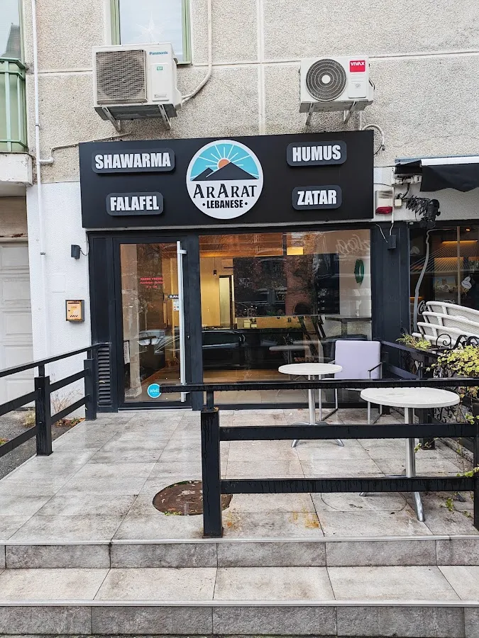 BookNoFees: Užkandžių baras – Ararat Banovo Brdo – Belgrade – Araratas Banovo Brdo, nuotrauka 1