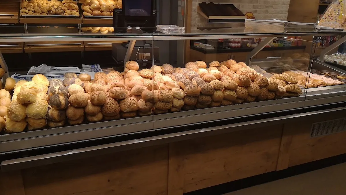 BookNoFees: Kepykla – Begerts Brotshop – Oer-Erkenschwick – „Begerts“ parduotuvė, nuotrauka 1