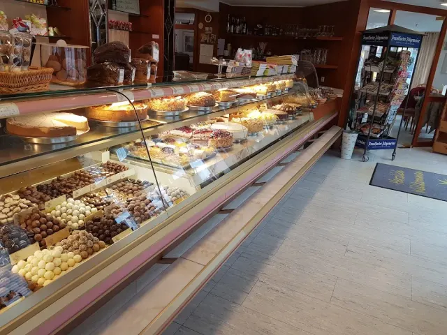 BookNoFees: Café und Konditorei Matthias König, Schmallenberg