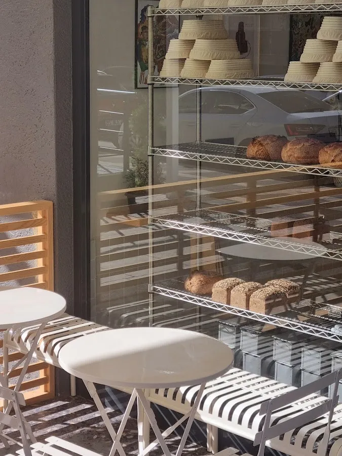 BookNoFees: Kavinė – Baca Bread Club – Istanbul – Skaitykite „Bread Club“, nuotrauka 1