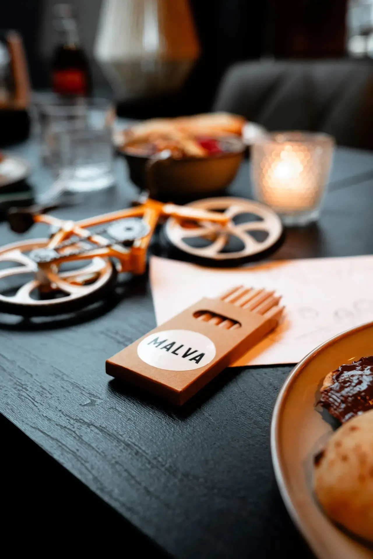 BookNoFees: Kavinė – Malva – Amsterdam – Malva, nuotrauka 1