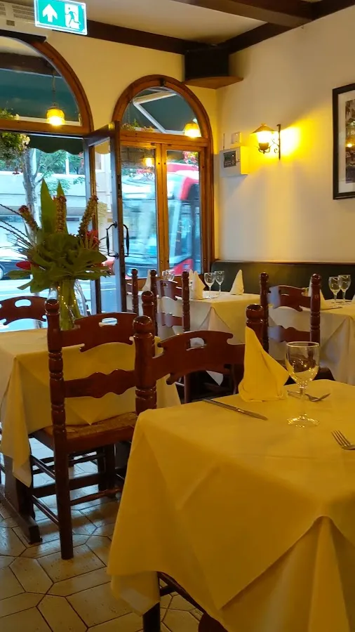 BookNoFees: Restoranas – De Amicis – London – Apie draugus, nuotrauka 3