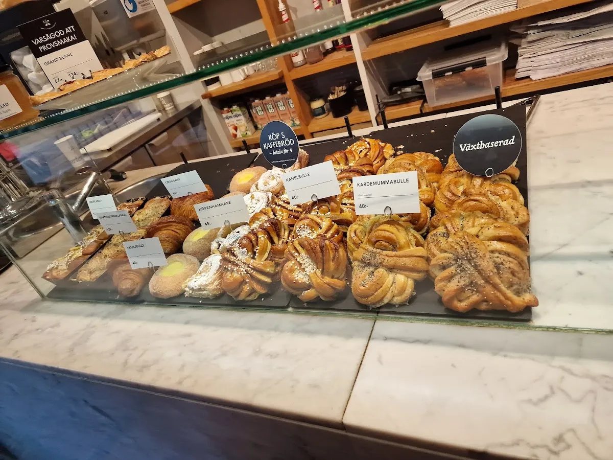 BookNoFees: Kavinė – Gateau – Stockholm – Gateau, nuotrauka 1
