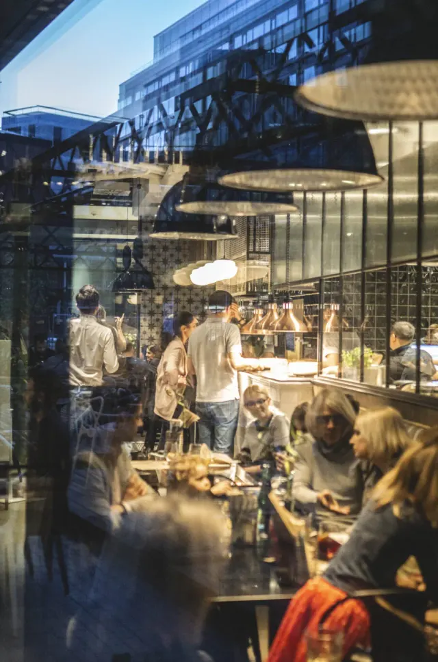 BookNoFees: Restoranas – Pełną Parą – Warsaw – Visą jėgą, nuotrauka 2