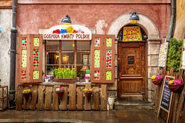 BookNoFees: Restoranas – Gospoda Kwiaty Polskie – Warsaw – „Kwiaty Polskie“ smuklė, nuotrauka 2