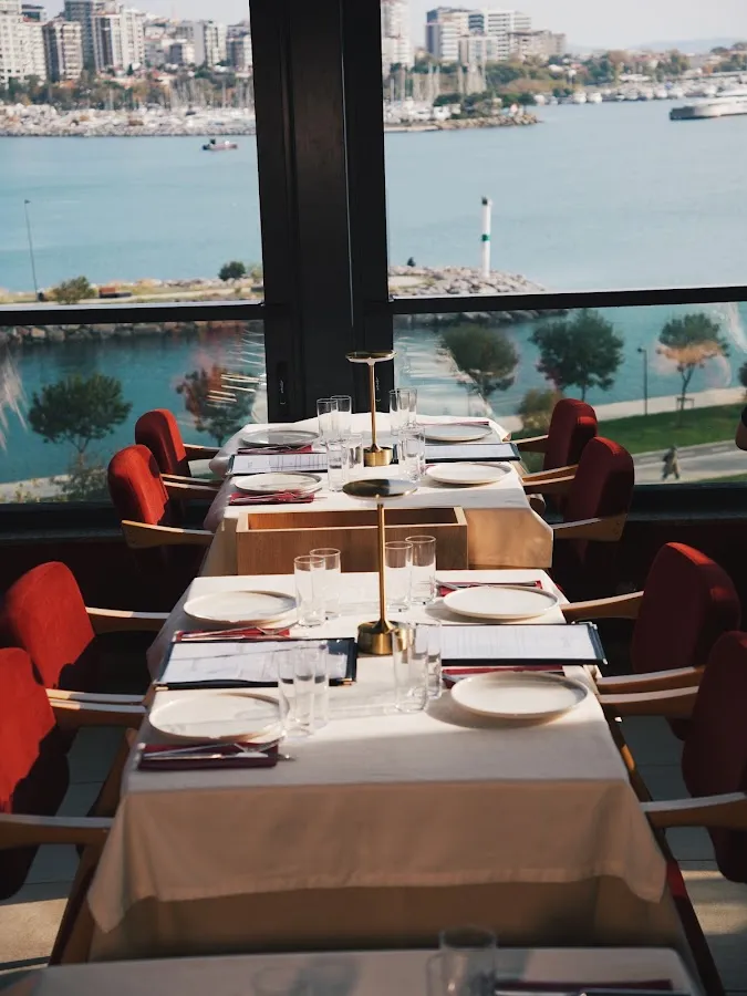 BookNoFees: Restoranas – Müsaade Meyhane – Istanbul – „Müsaade“ taverna, nuotrauka 1