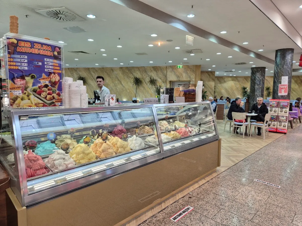 BookNoFees: Restoranas – Eiscafé Leone – Lüdenscheid – „Eiscafé Leone“, nuotrauka 1