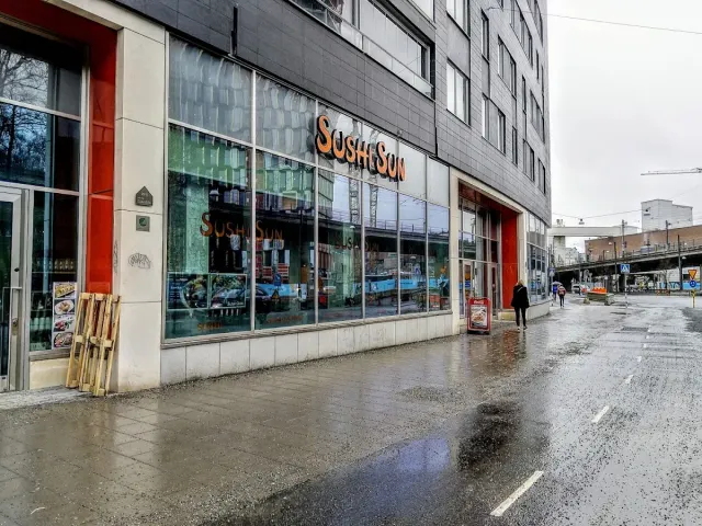 BookNoFees: Sushi Sun, Stockholm