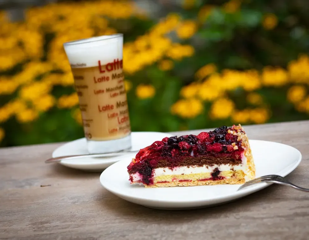 BookNoFees: Restoranas – Café im Park – Warstein-Suttrop – Kavinė parke, nuotrauka 1