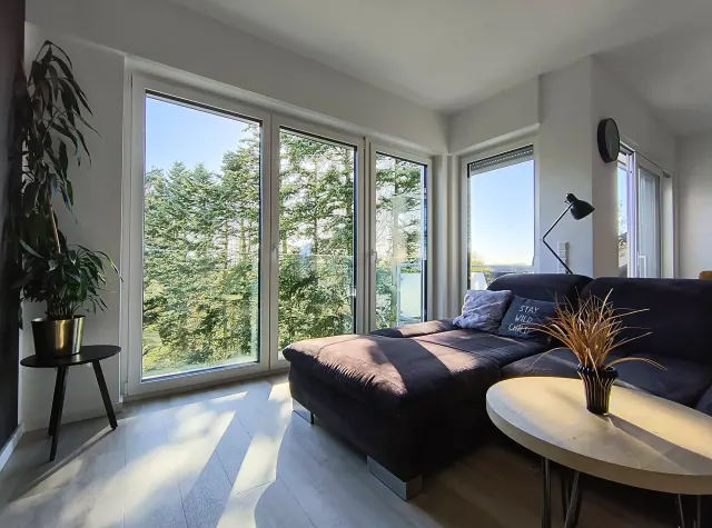 BookNoFees: Stilingi apartamentai su balkonu ir vaizdu į žalią kiemą – Hamm