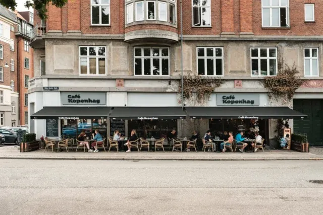 BookNoFees: Kavinė – Café kopenhag – Copenhagen – „Café Kopenhag“, nuotrauka 3