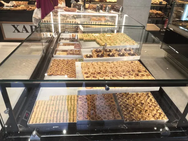 BookNoFees: Kepykla – Charitos – Athens – Labdara, nuotrauka 3