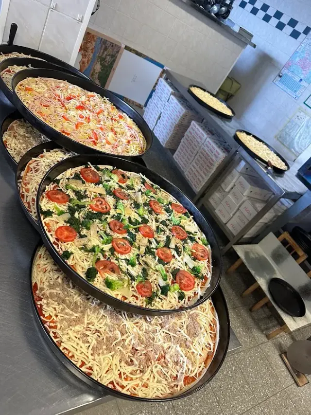 BookNoFees: Restoranas – Don Camillo Pizza-Service – Lüdenscheid – „Don Camillo“ picų pristatymo paslauga, nuotrauka 2