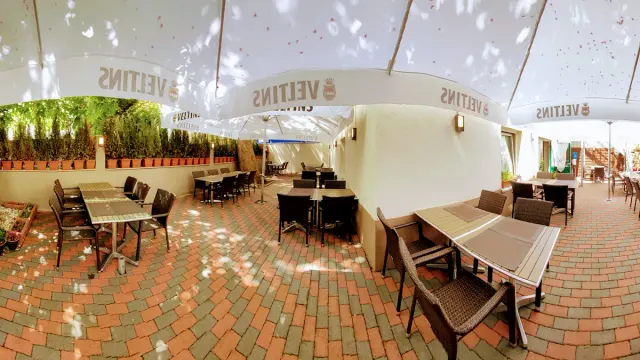 BookNoFees: Restaurant Delphi, Iserlohn