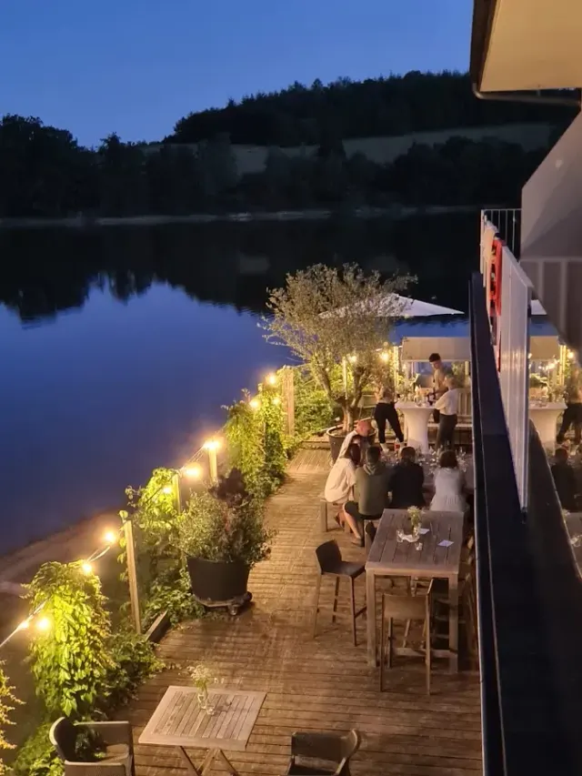 BookNoFees: Restoranas – Zum blauen See – Marsberg – Prie mėlyno ežero, nuotrauka 2