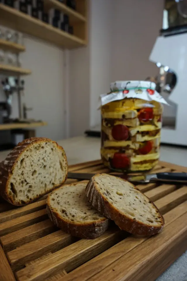 BookNoFees: Kavinė – Café Veloklasik – Prague – „Café Veloklasik“, nuotrauka 3