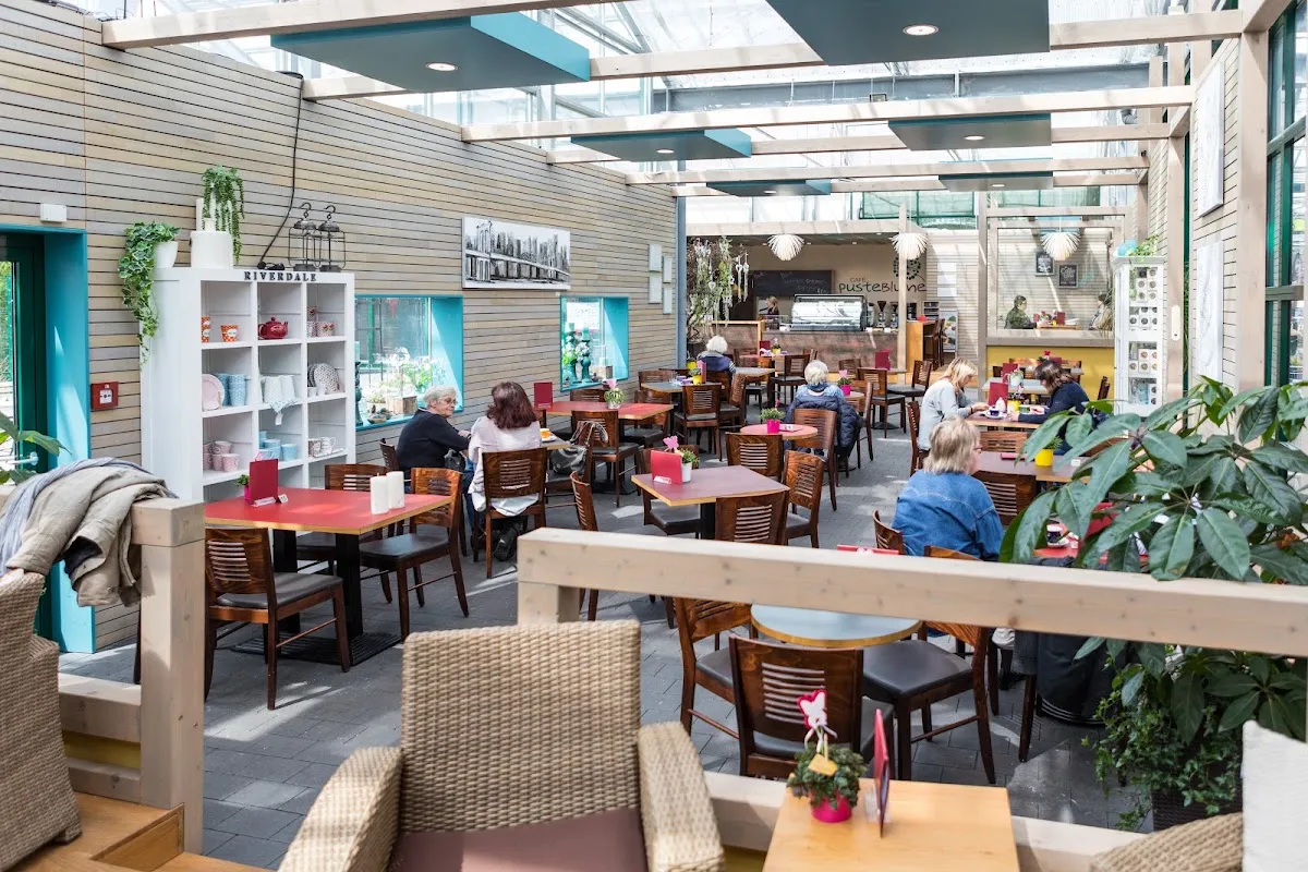 BookNoFees: Restoranas – Cafe Pusteblume – Sprockhövel – Kavinė „Pusteblume“, nuotrauka 1