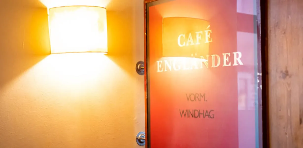 BookNoFees: Restoranas – Café Engländer Praterstern – Vienna – Kavinė „Engländer“ Praterstern, nuotrauka 1