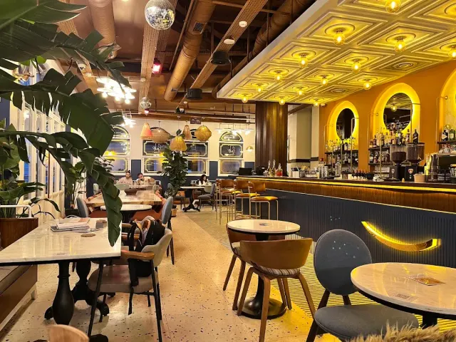 BookNoFees: Griffin Bomonti, Istanbul