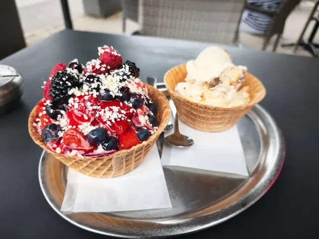 BookNoFees: Ledai – Eiscafé Bambi – Freudenberg – Ledainė „Bambi“, nuotrauka 2