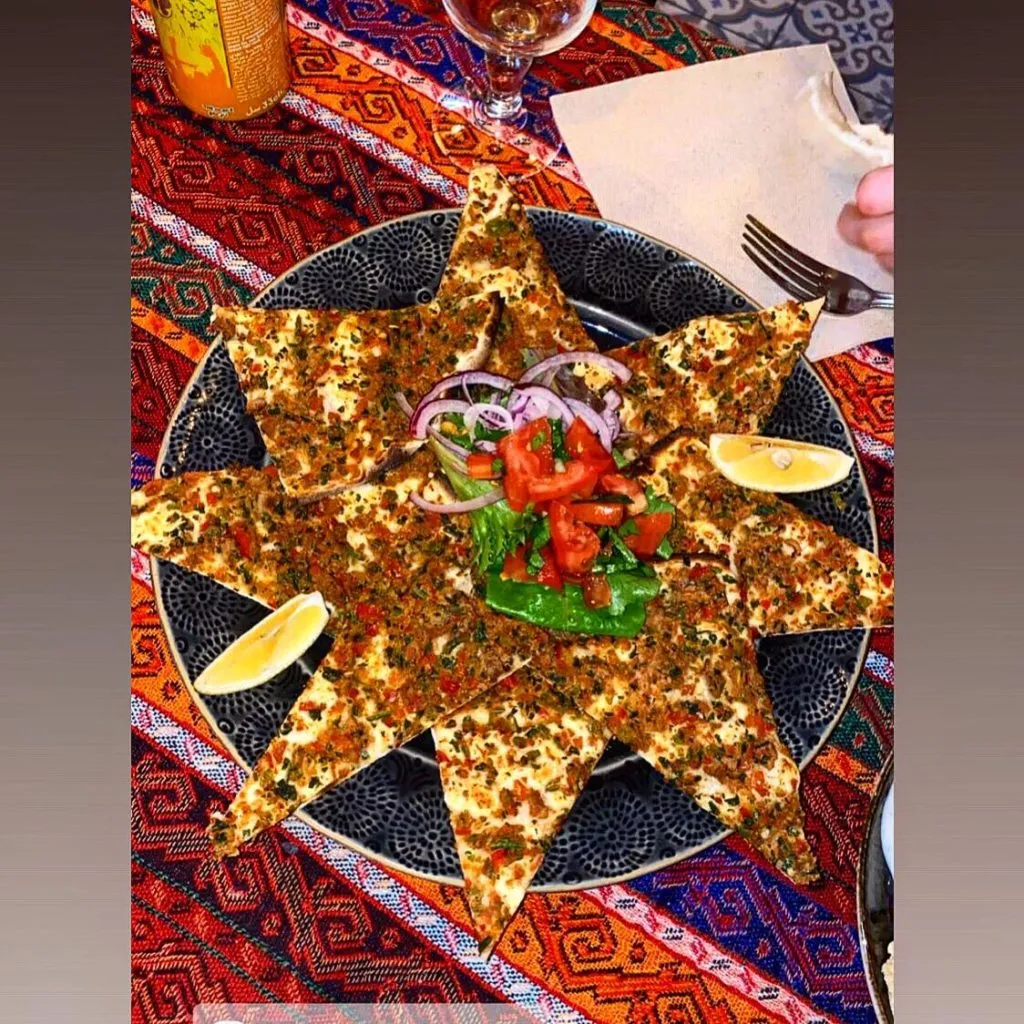 BookNoFees: Restoranas – Anatolie Dürüm – Paris – Anatolijus Dürüm, nuotrauka 1