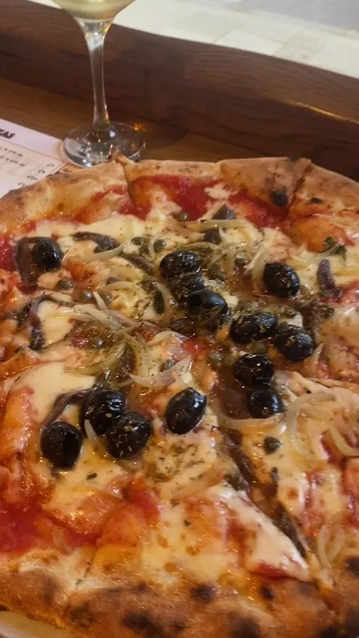 BookNoFees: Restoranas – Ciao Pizza – London – „Hello Pizza“, nuotrauka 3
