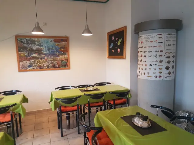 BookNoFees: Restoranas – Andy's Fischhütte – Bergkamen – Andžio žuvies namelis, nuotrauka 3