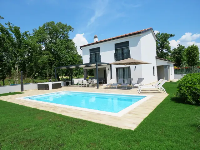 BookNoFees: „Villa Cerasela“ | Stilinga vila netoli Rovinjo su baseinu, sūkurine vonia ir griliu – Kanfanar