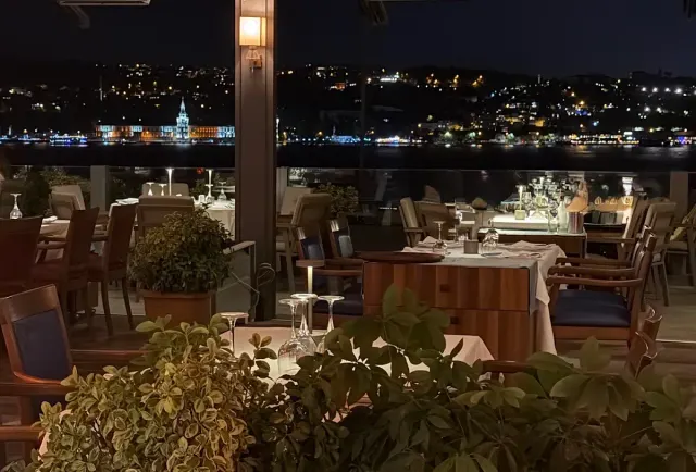 BookNoFees: Restoranas – Mavi Balık – Istanbul – Mėlynoji žuvis, nuotrauka 2